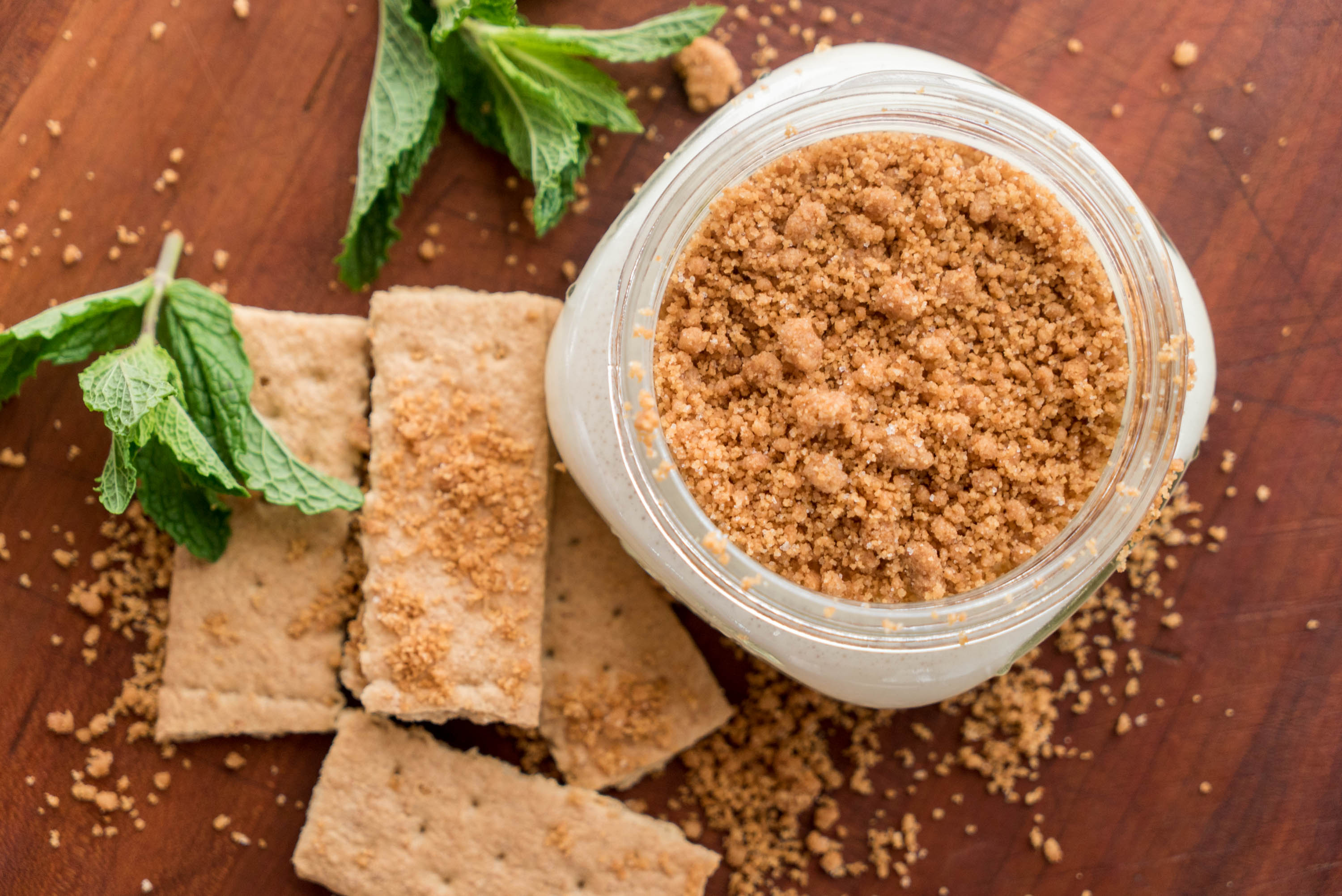 crunchy-graham-cracker-streusel__hero-image.jpg
