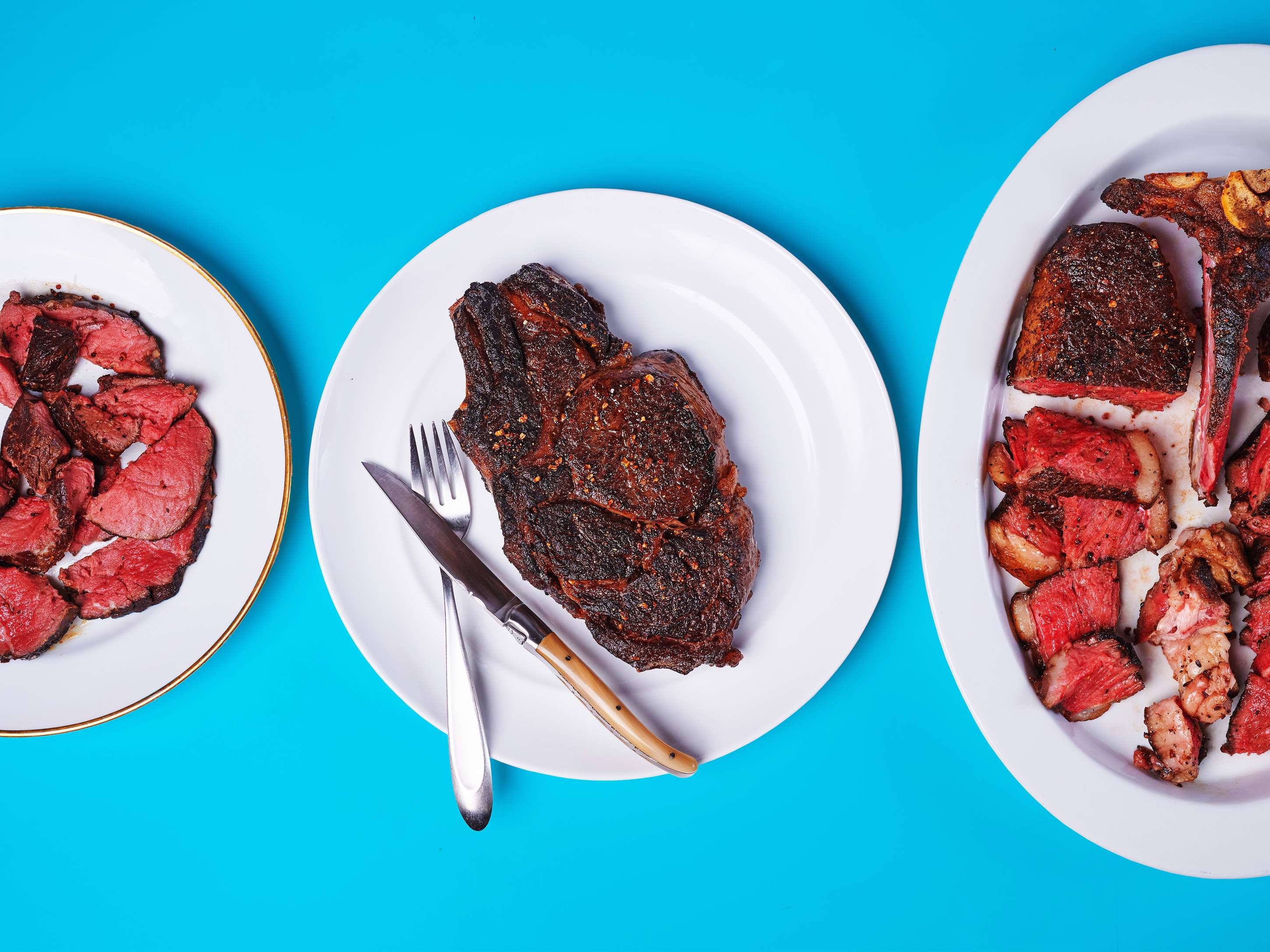 Tips & Tricks: How to Carve Steaks for Maximum Tenderness