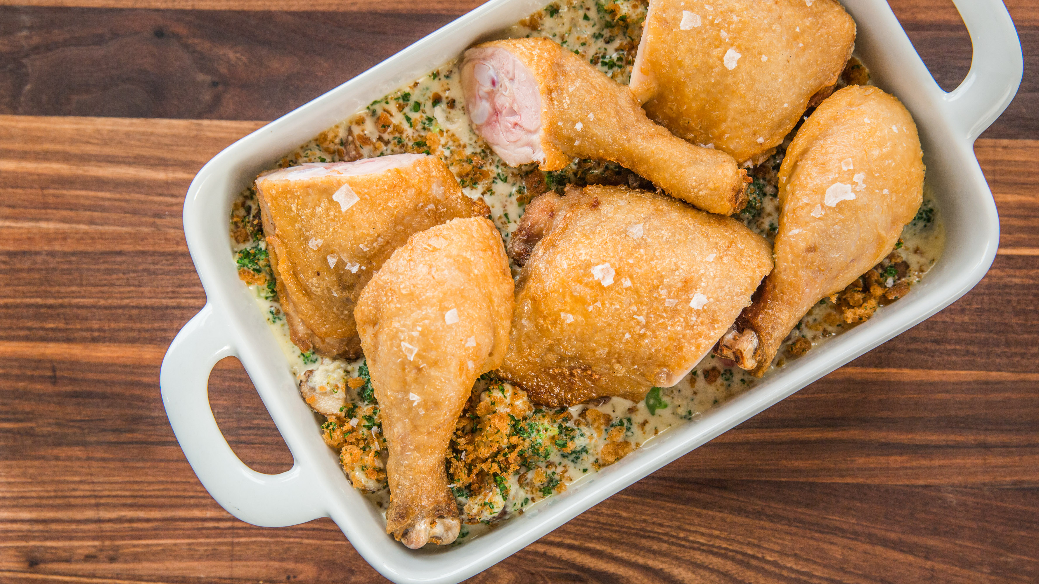 Crispy Chicken With Broccoli Cheddar Sauce