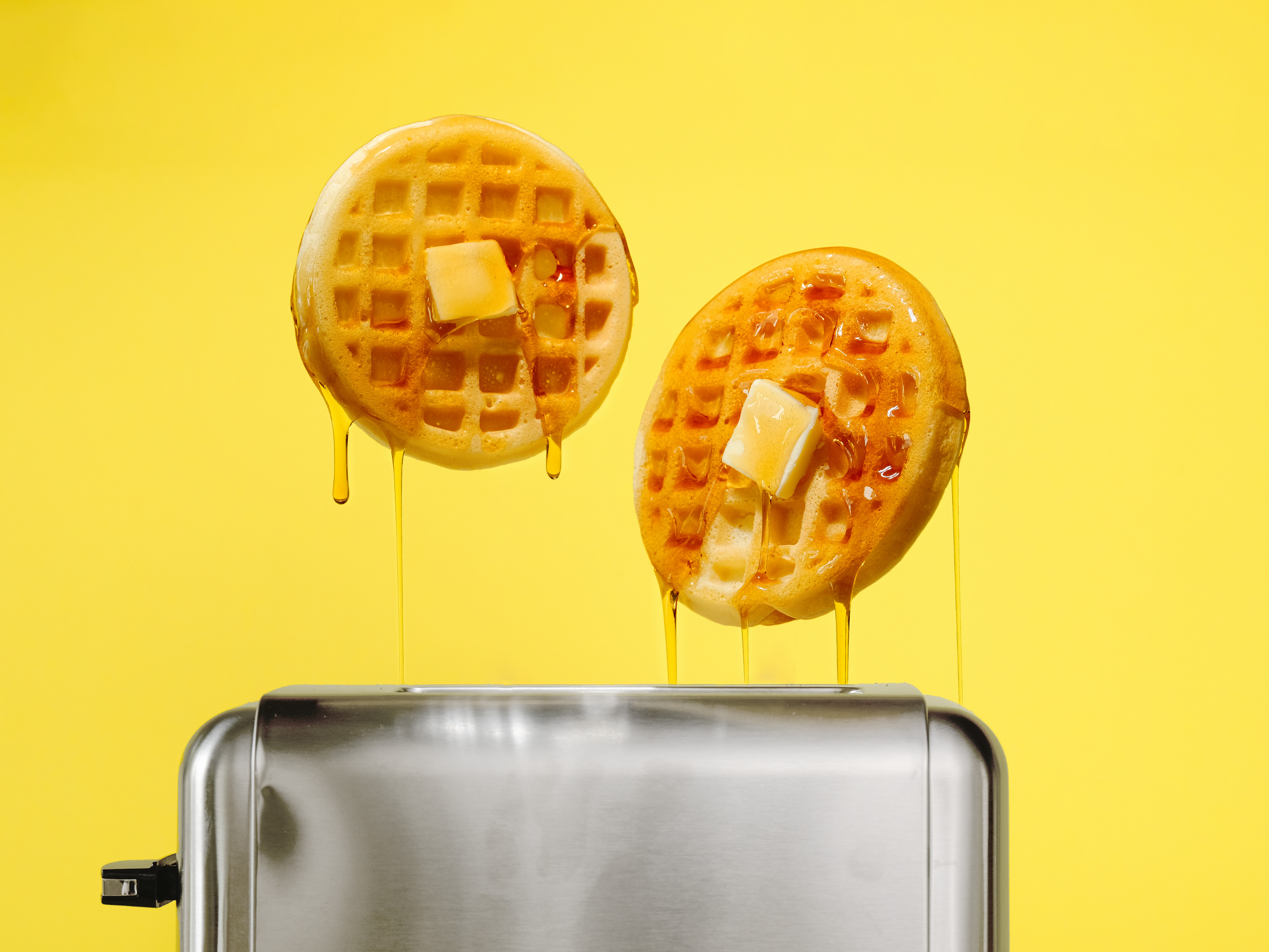 cs_eggo-style-frozen-waffles_hero.jpg