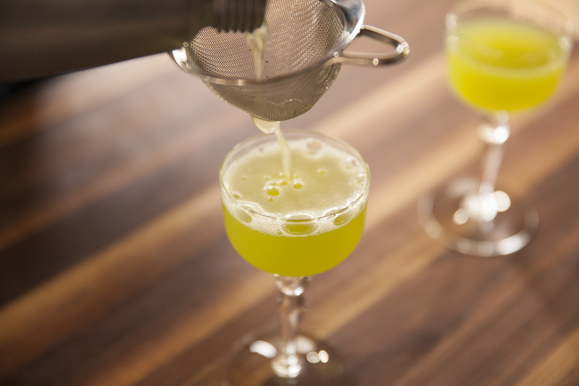 carbonated-celery-gimlet__hero-image.jpg