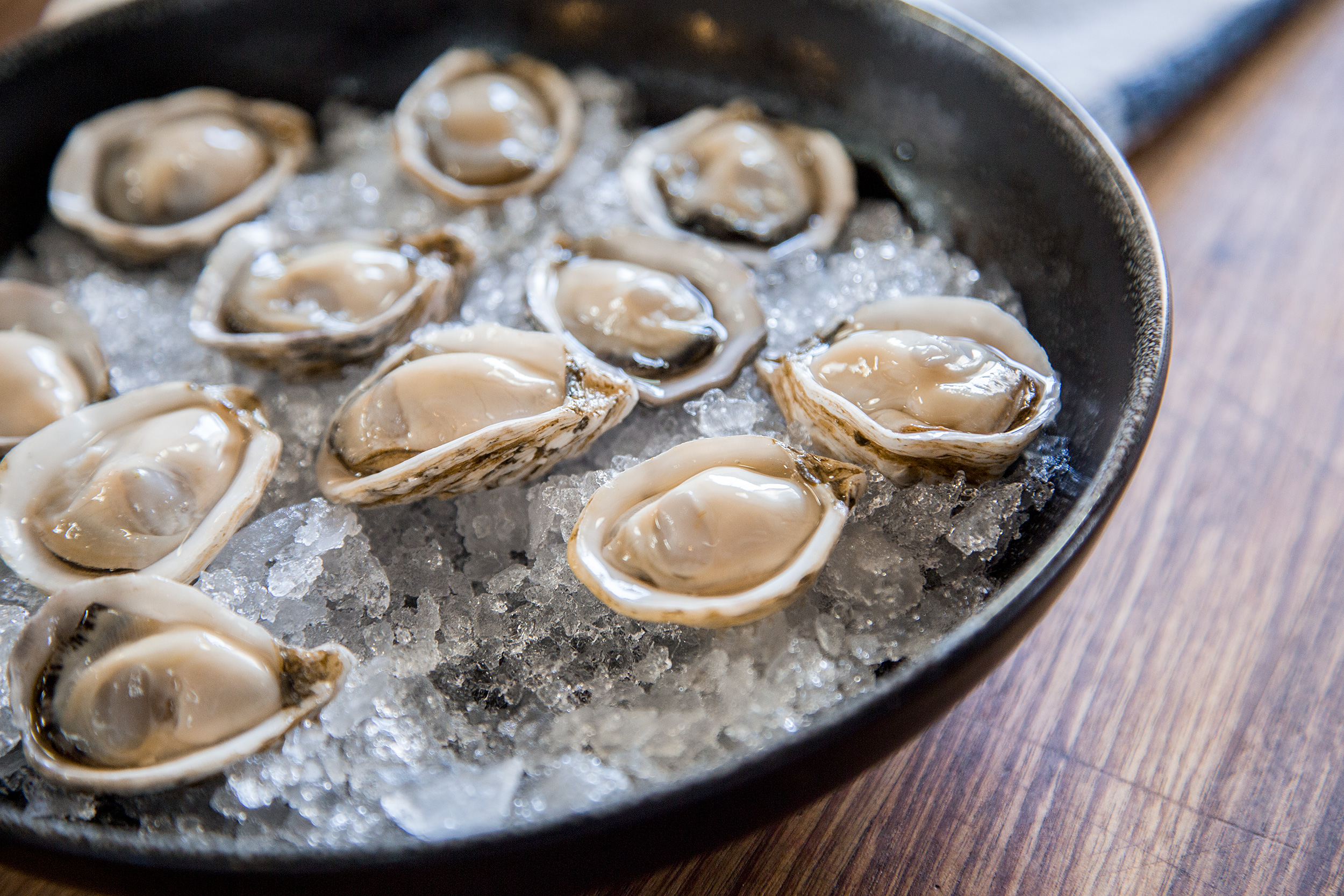 tips-tricks-quick-easy-way-to-shuck-a-bunch-of-oysters__hero-image.jpg