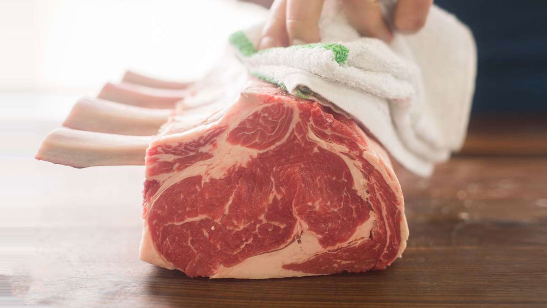 how-to-prepare-prime-rib__hero-image.jpg