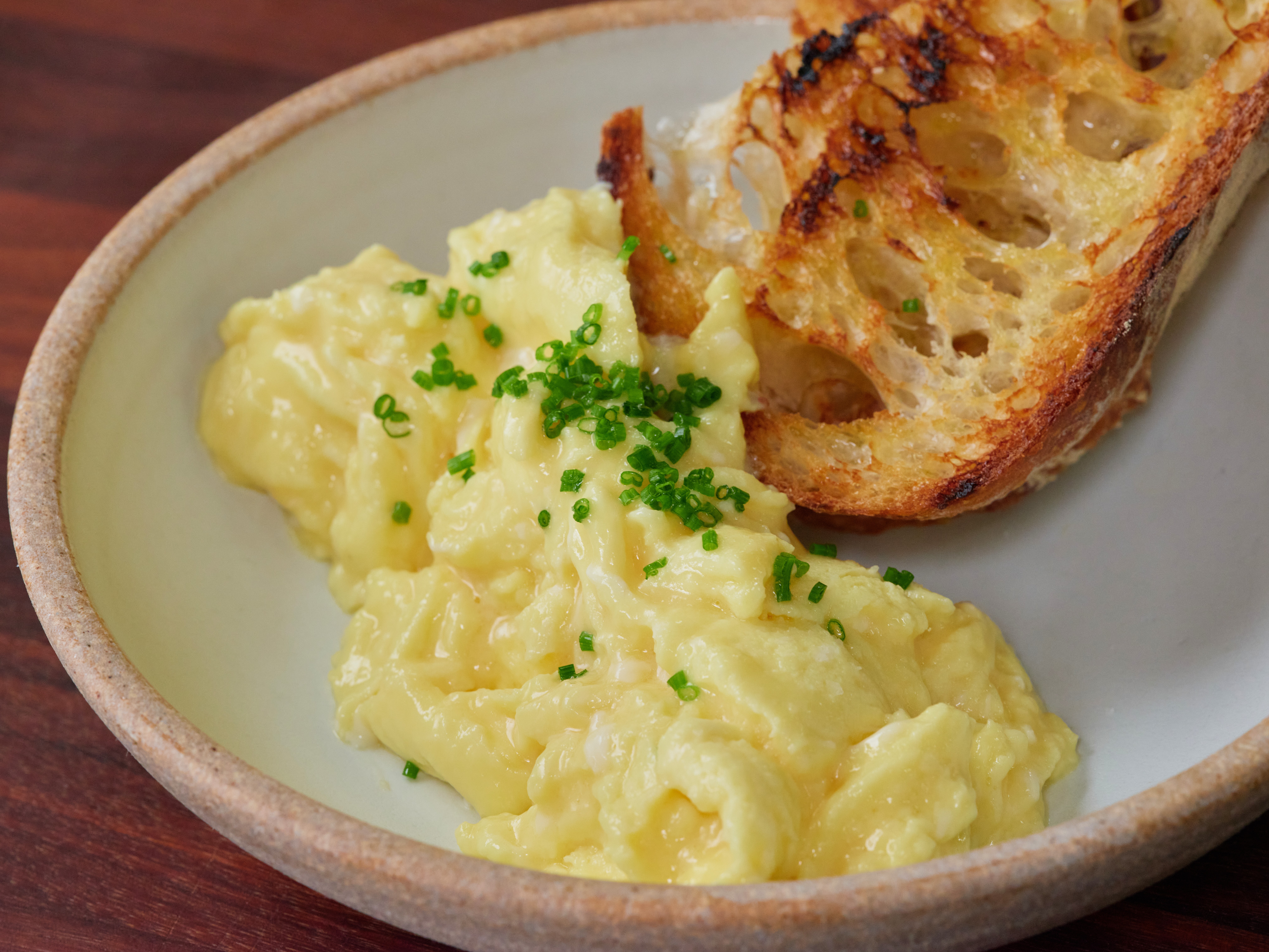 Otto’s Silky Smooth Bain Marie Scrambled Eggs