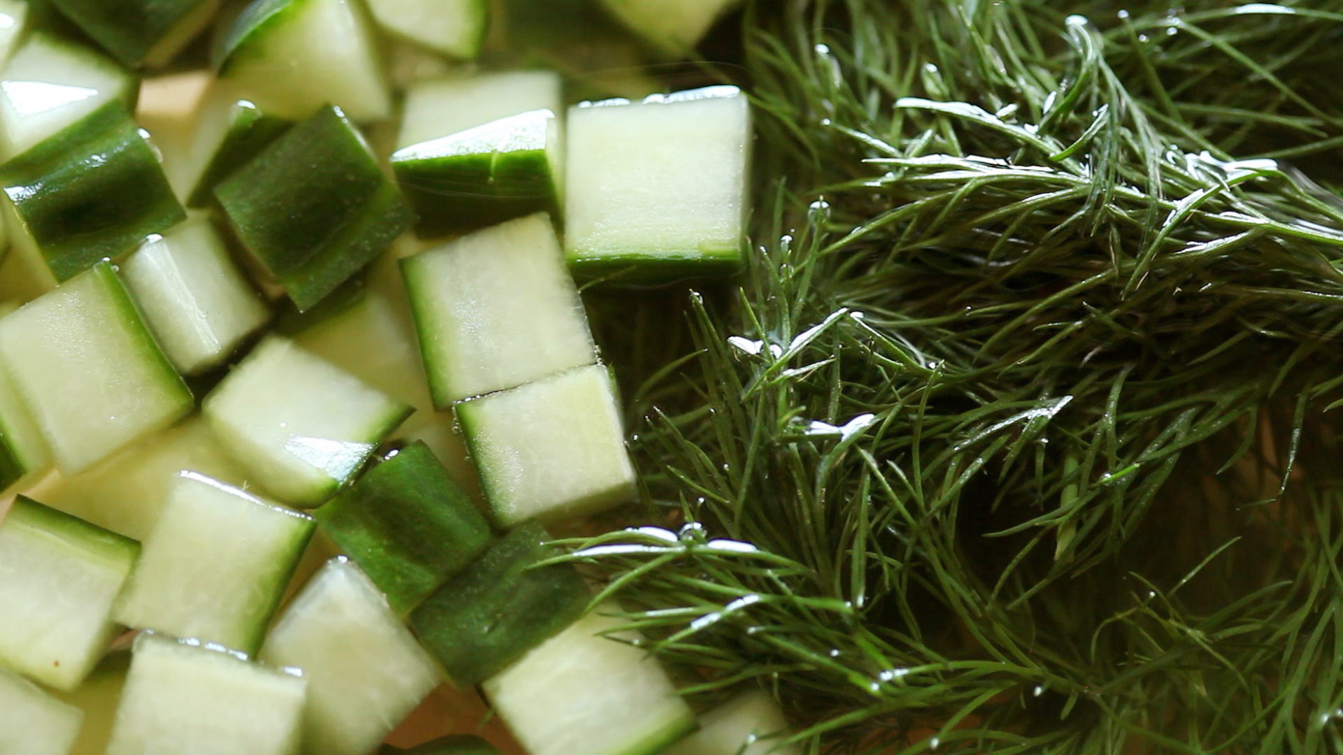 dill-pickled-cucumber__hero-image__3d6043277e.jpg