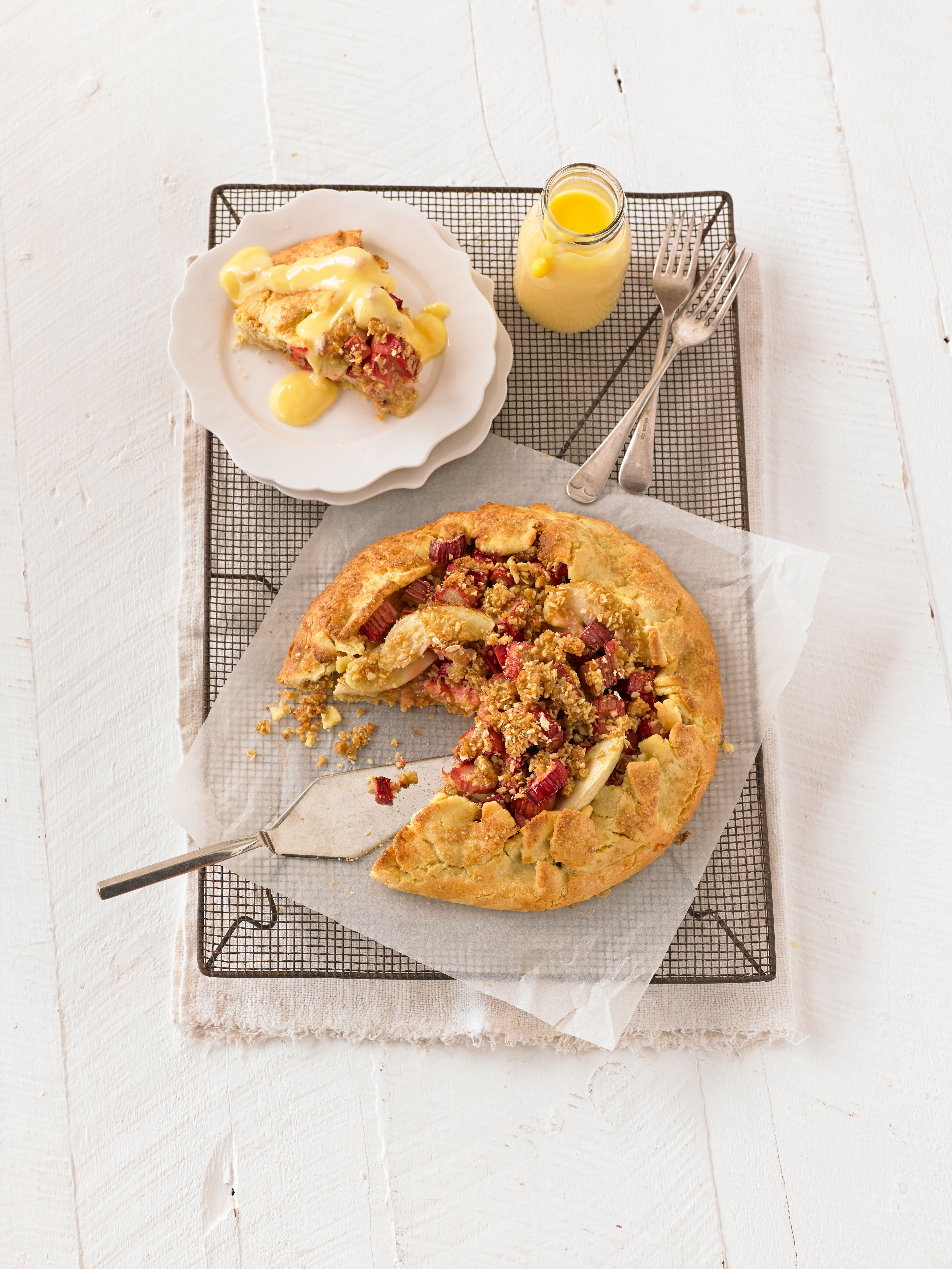 Freeform Apple, Rhubarb and Crumble Tart