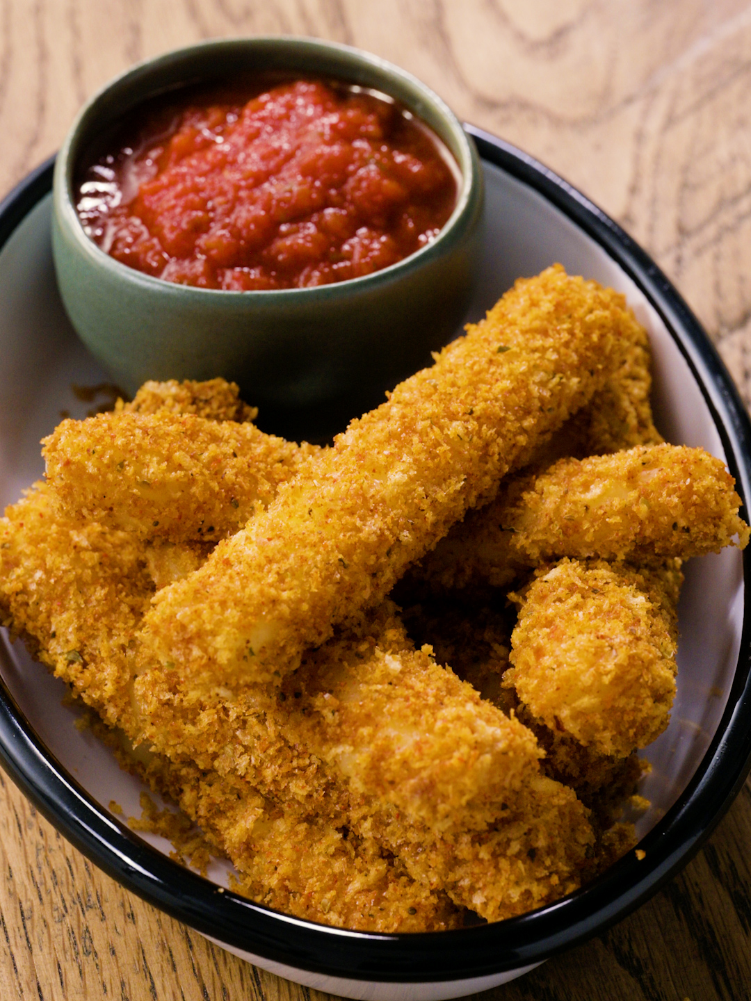 Classic Mozzarella Sticks