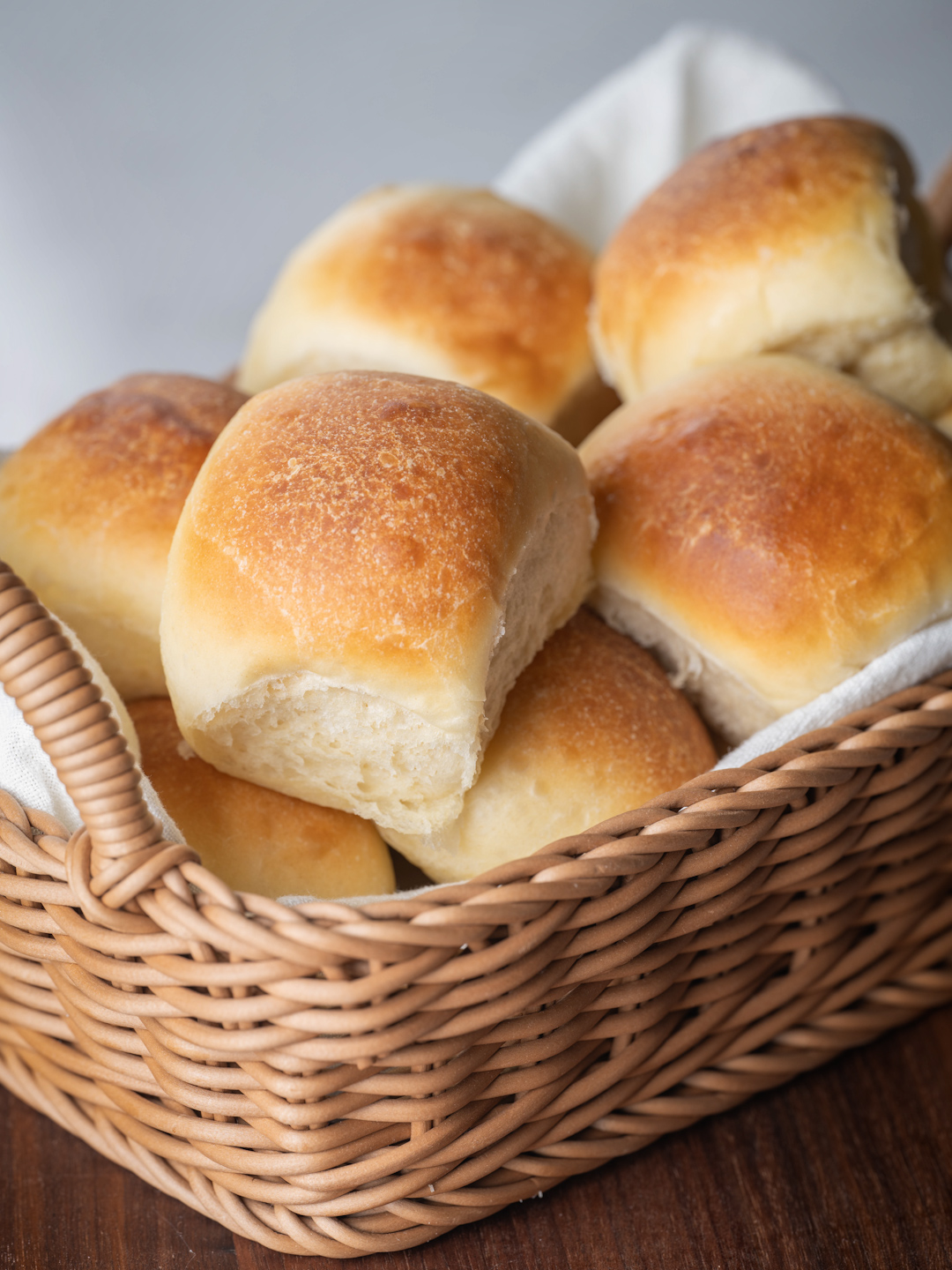 Soft Dinner Rolls
