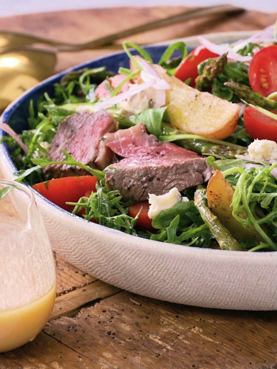 Grilled Pepper Crusted Steak Salad