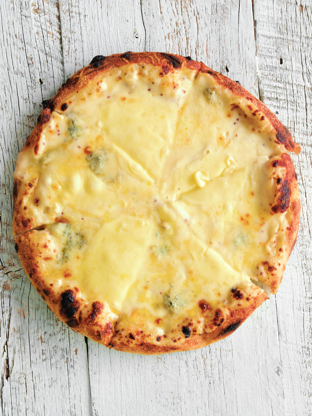  Cinque Formaggio Neapolitan-Style Pizza