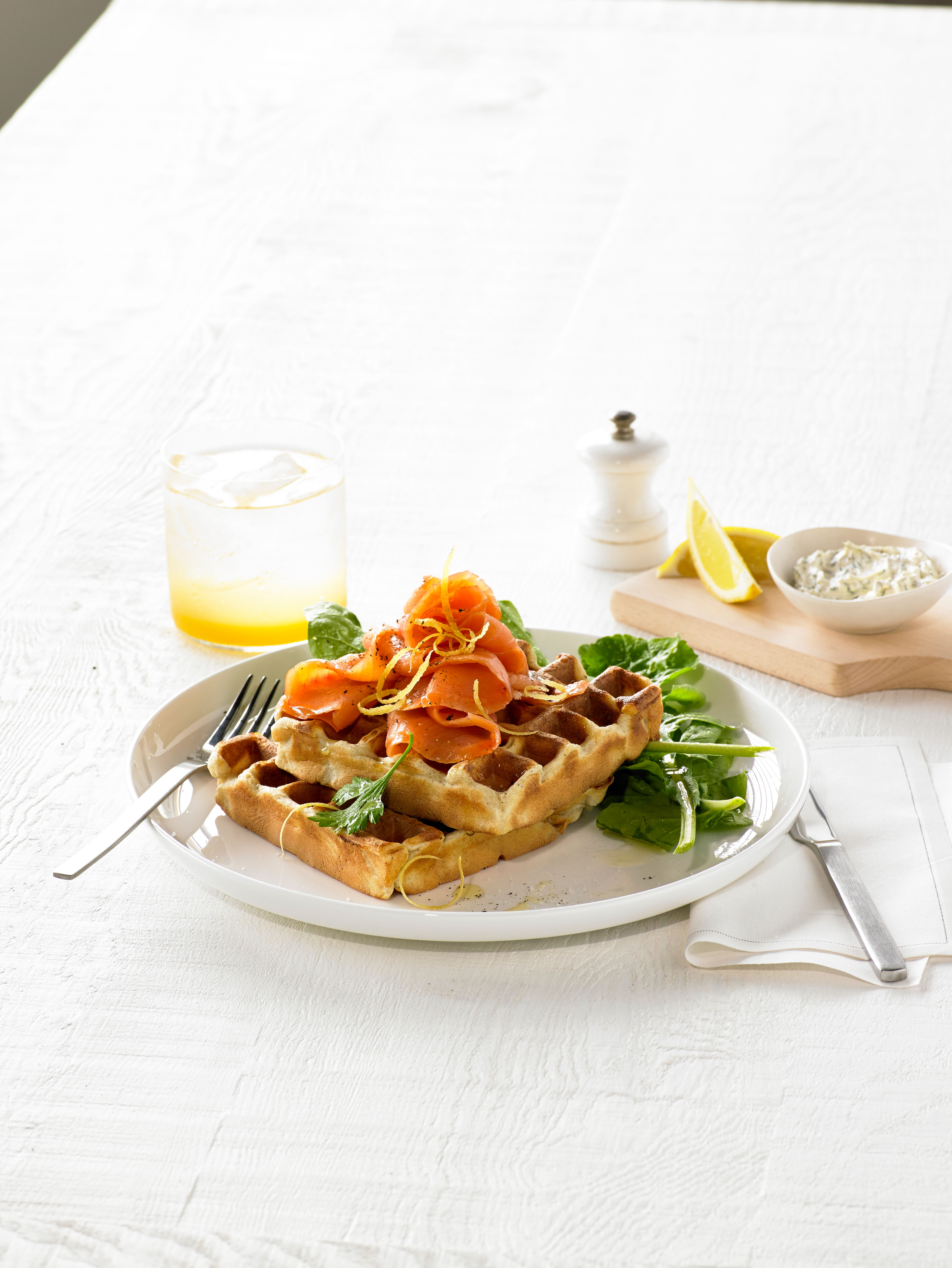 Buchweizenwaffeln mit Räucherlachs