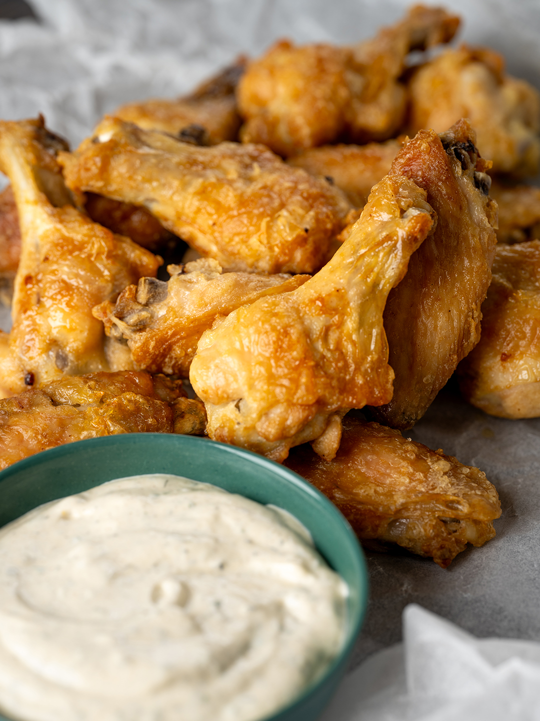 Chicken Wings with Ranch Sauce