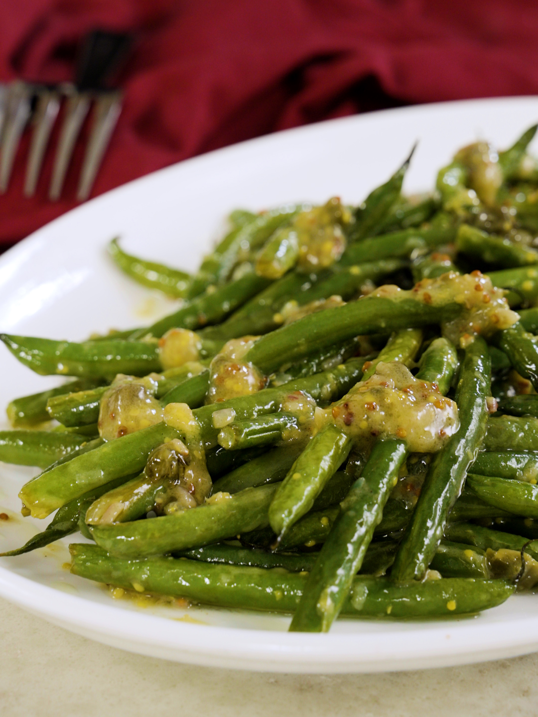 Air-Fried Green Beans with Mustard Vinaigrette