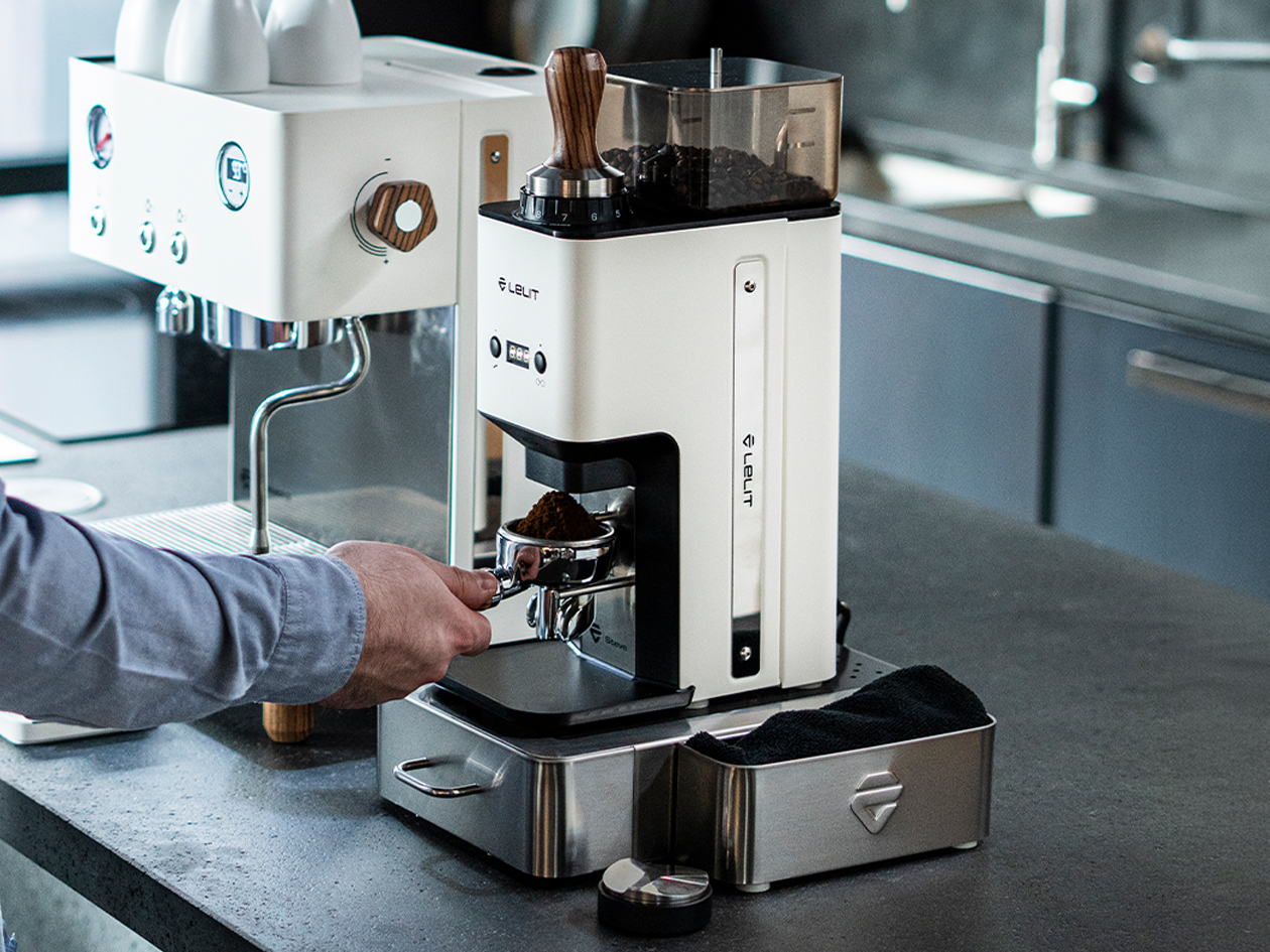 Complete you coffee corner with Steve