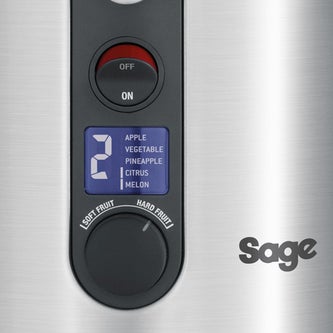 the Nutri Juicer® Plus Juicers in Silver easy controls