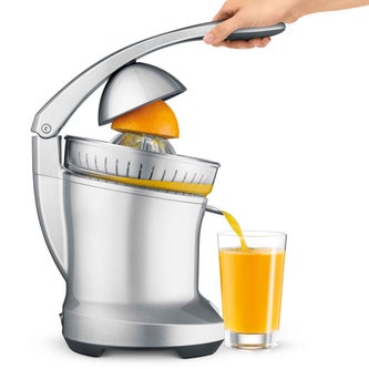 Cantilever handle making squeezing juice easy.
