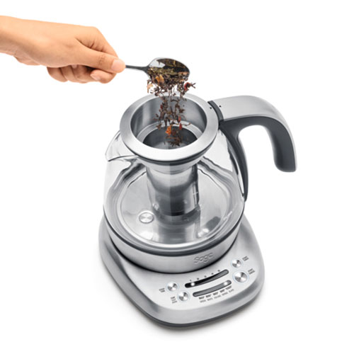 the Sage Smart Tea Infuser™ Compact Teekocher in Glaskanne mit einer Grundeinheit aus gebürstetem Edelstahl 5 voreinstellungen