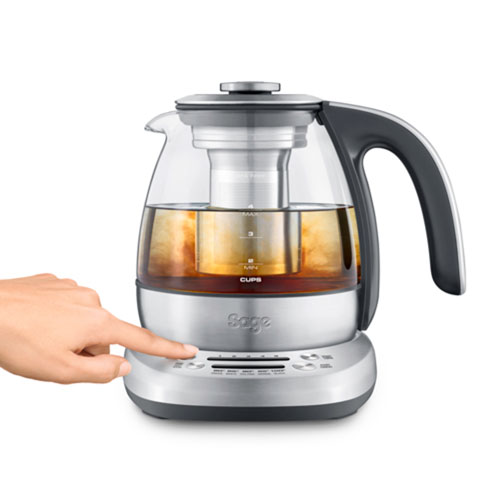 the Sage Smart Tea Infuser™ Compact Teekocher in Glaskanne mit einer Grundeinheit aus gebürstetem Edelstahl variable ziehzeit