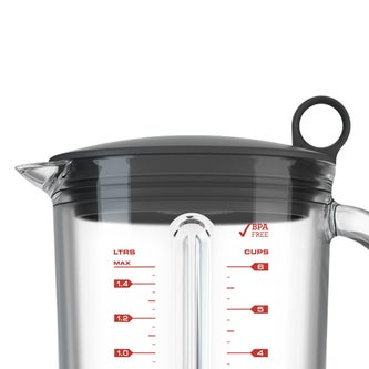 the Kinetix™ Control Blenders in Silver sage assist® lid
