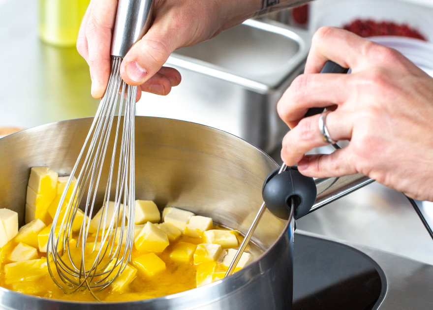 Probe control being simulated with food in a pot Probe control being simulated with food in a pot