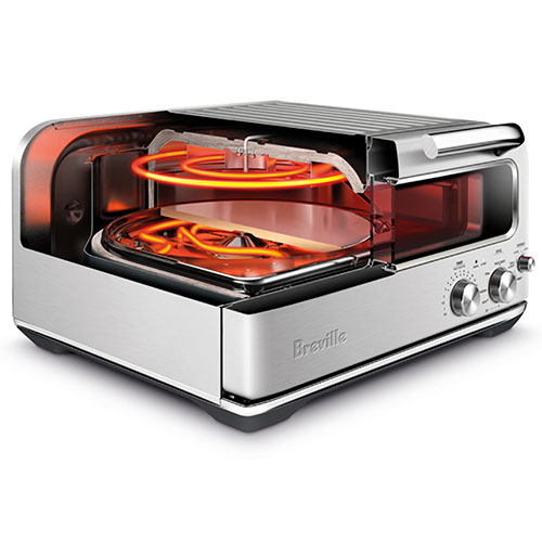 오븐 내부 위 아래로 전열선이 장착되어있다.