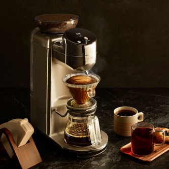 Lifestyle shot of the Spiral Luxe™ Auto Pour Over